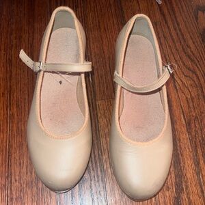 Girls tap shoes